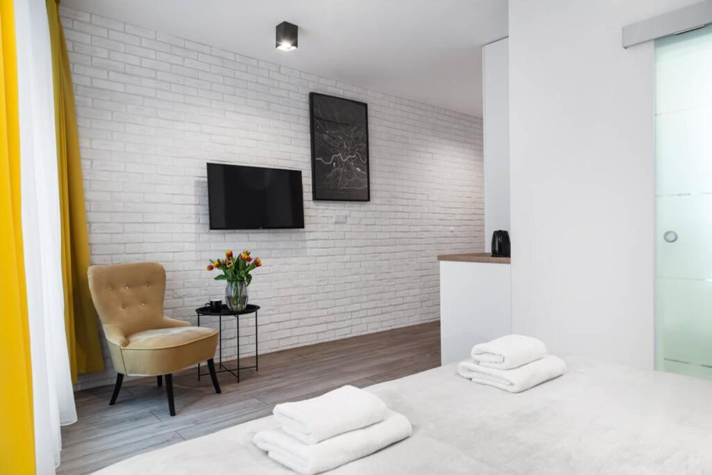 Househost Apartment: Miodowa 42/8B Street Krakow Luaran gambar