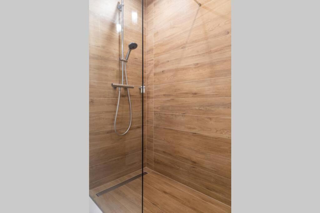 Househost Apartment: Miodowa 42/8B Street Krakow Luaran gambar