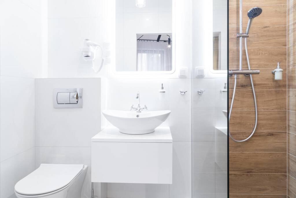 Househost Apartment: Miodowa 42/8B Street Krakow Luaran gambar